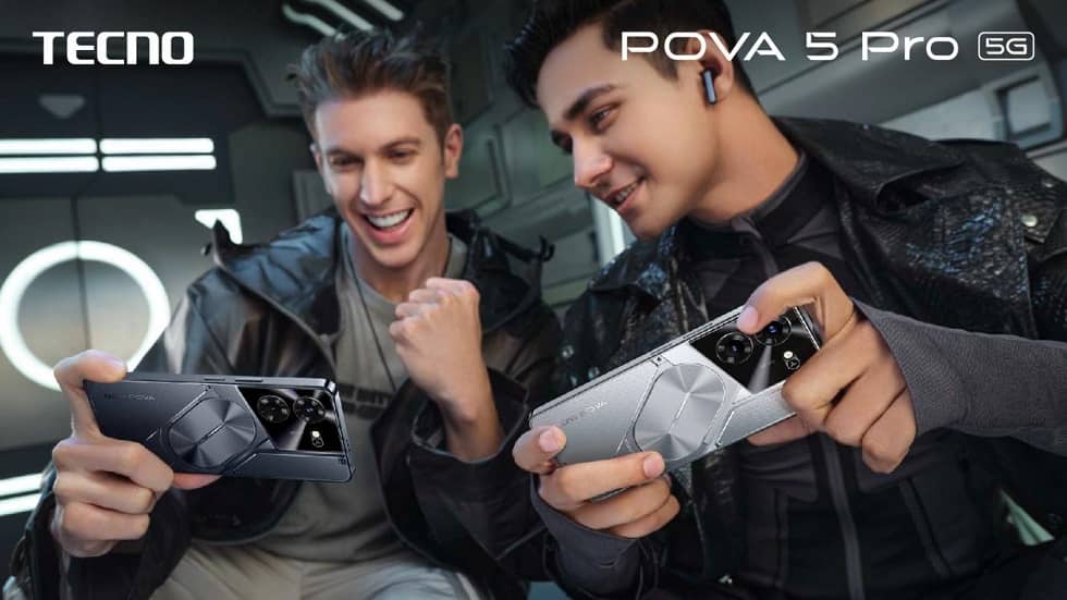 هاتف Tecno Pova 5 Pro في وضع اليد هاتف Tecno Pova 5 Pro في وضع اليد