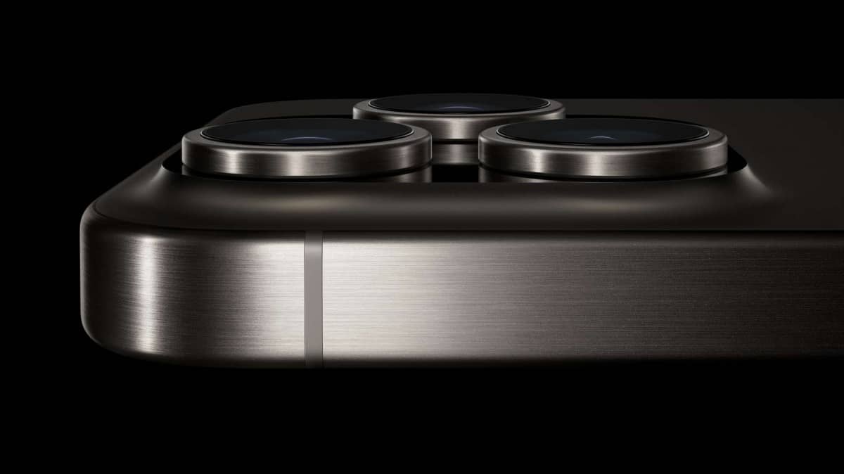 تصميم iPhone 15 Pro Max تصميم iPhone 15 Pro Max
