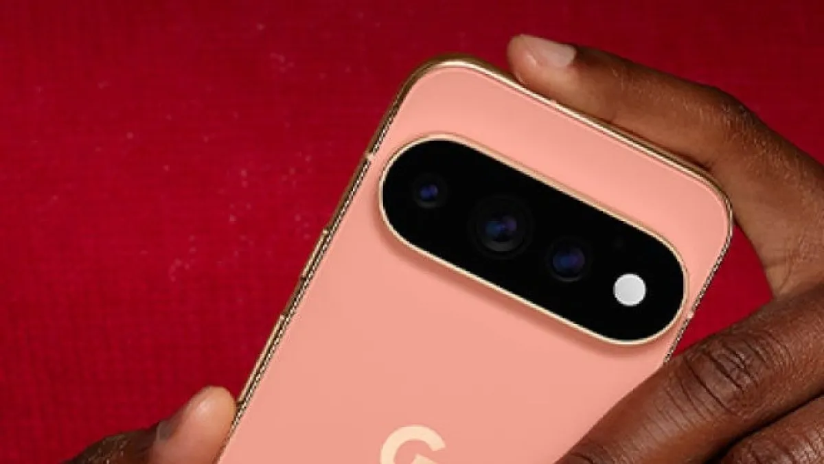 Google Pixel 11 Pro XL في وصع اليد Google Pixel 11 Pro XL في وصع اليد