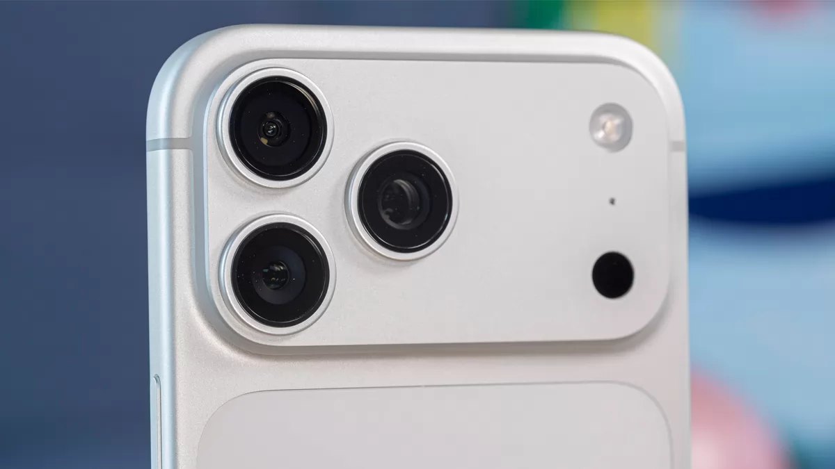 تقرير: أول هاتف آيفون بكاميرا 200 ميجابكسل قد يصل مع هاتف iPhone 21 في 2028 تقرير: أول هاتف آيفون بكاميرا 200 ميجابكسل قد يصل مع هاتف iPhone 21 في 2028
