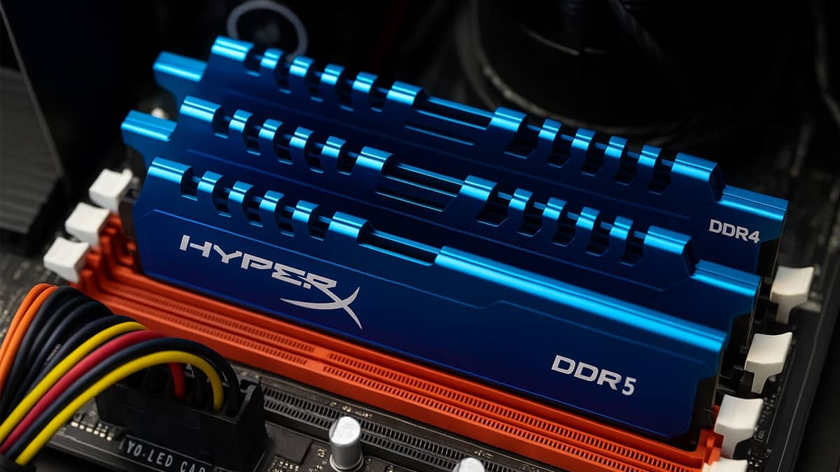 أفضل أنواع رامات الكمبيوتر للألعاب لعام 2025 : ذاكرة DDR5 و DDR4