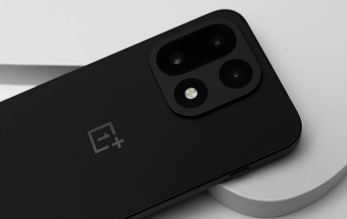 تسريبات حول هاتف OnePlus 15T بمواصفات رائدة وتركيز واضح على الأداء والبطارية تسريبات حول هاتف OnePlus 15T بمواصفات رائدة وتركيز واضح على الأداء والبطارية