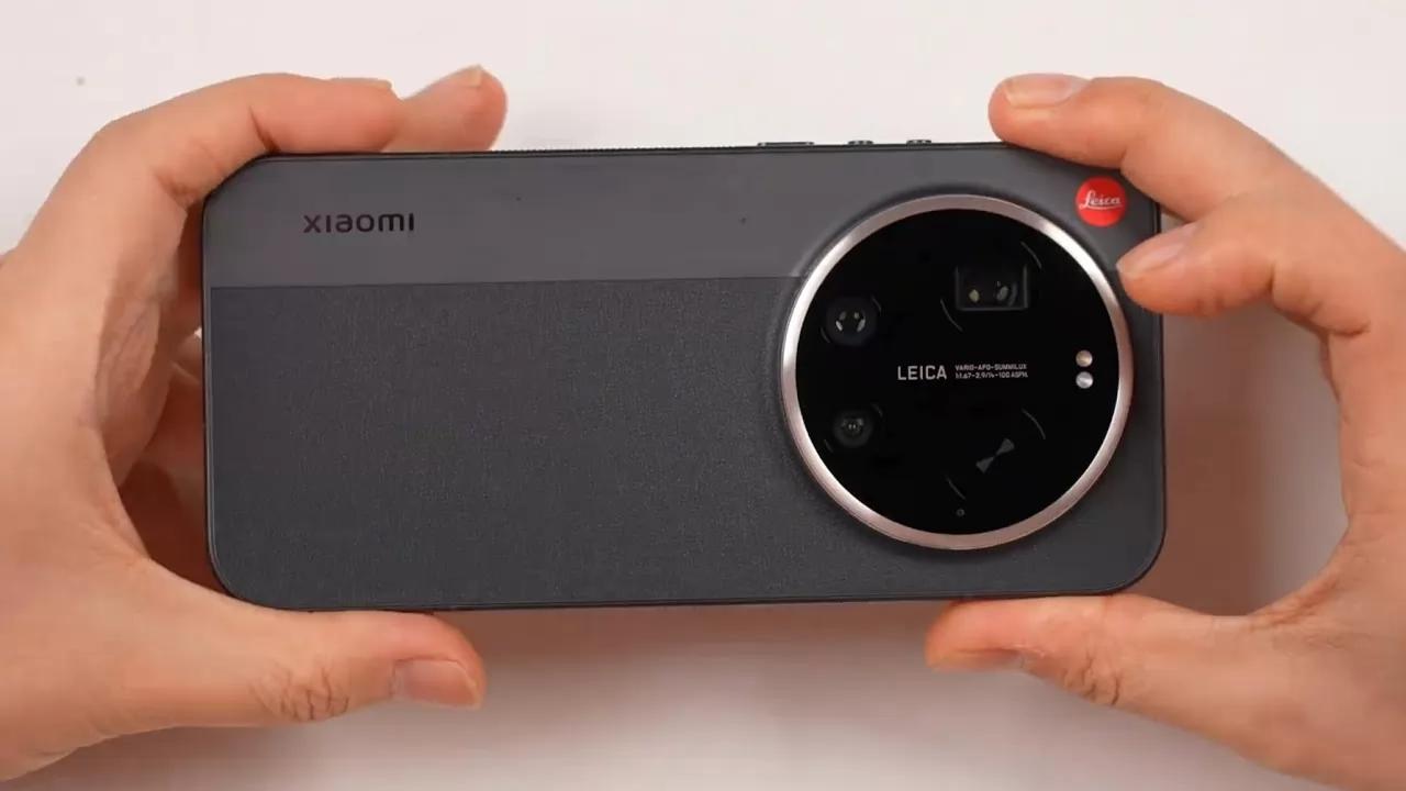 هاتف Xiaomi 17 Ultra Leica Edition ينفد فور طرحه ويعود للسوق بأسعار مرتفعة هاتف Xiaomi 17 Ultra Leica Edition ينفد فور طرحه ويعود للسوق بأسعار مرتفعة