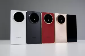 هونر تكشف عن Magic V6 بمعيار IP69 وبطارية 6,660 مللي أمبير خلال مؤتمر MWC 2026