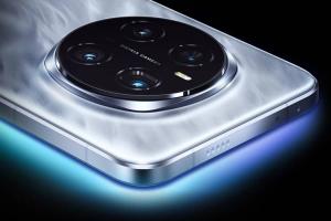 هونر تكشف عن هاتف Honor Magic 7 Pro بكاميرا تقريب بصري ثورية بدقة 200 ميجا بكسل