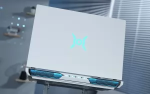 رسمياً Honor WIN H9 بشاشة 300Hz مضادة للدوار ونظام تبريد بست مراوح مع RTX 5070 Ti