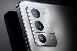 التفاصيل الكاملة للهاتف المثير Lenovo Legion Y70 الأحدث من لينوفو بمواصفات ثورية