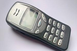 نوكيا تعلن عن إعادة إحياء هاتف شهير منذ 25 عام من جديد قد يكون Nokia 3210