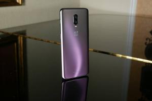 ون بلس تستعد لإطلاق OnePlus Ace 6T بمواصفات رائدة ولون جديد يخطف الأنظار