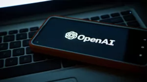 تسريبات : OpenAI تدخل عالم الأجهزة بقلم ذكي يعمل بالذكاء الأصطناعي وتصنيع Foxconn