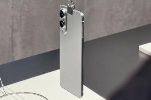 تسريب يكشف سعة بطارية Galaxy S25 Edge أنحف هاتف من سامسونج علي الإطلاق