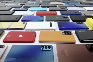 لا تتعجل بالشراء : هذه الهواتف لا تشتريها في عام 2023 ونوصيك بالابتعاد عنها حتي لاتهدر أموالك