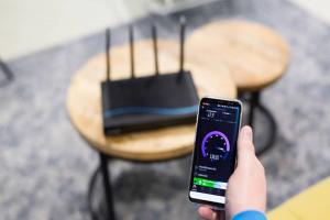 أفضل طريقة للحفاظ علي إستقرار وقوة إشارة الواي فاي في المنزل : طريقة مجربة ومضمونة