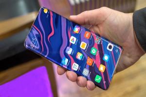 التفاصيل الكاملة للهاتف المذهل Xiaomi Mix 5 القادم بمواصفات فائقة وتصميم ثوري