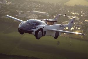 التفاصيل الكاملة لأول سيارة طائرة في العالم تحصل علي تصريح للطيران