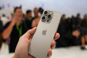 هاتف iPhone 17 قادم بذاكرة RAM بسعة ثورية لأول مرة وسيقتصر iPhone 16 على هذه السعة