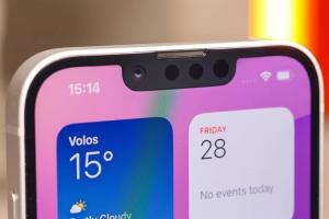 آبل تجهز لتحديث كبير في iPhone 17e بكاميرا أمامية محسنة وترقيات غير مسبوقة