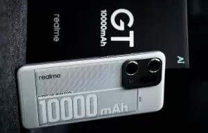 هاتف جديد من ريلمي يظهر ببطارية عملاقة تتجاوز سعة 10,000 مللي أمبير