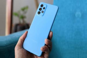 سامسونج ترسل تحديثات أندرويد 13 إلى أكثر من 150 ميلون هاتف : إليك القائمة الكاملة