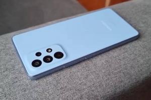 هاتف Samsung Galaxy A53 يحصل علي نظام تشغيل أندرويد 13 : إليك طريقة تحديث هاتفك