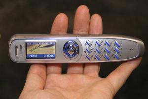 أغرب 10 هواتف ذكية علي كوكب الارض حتى الان : هواتف لن تصدق أنها موجوده بالفعل